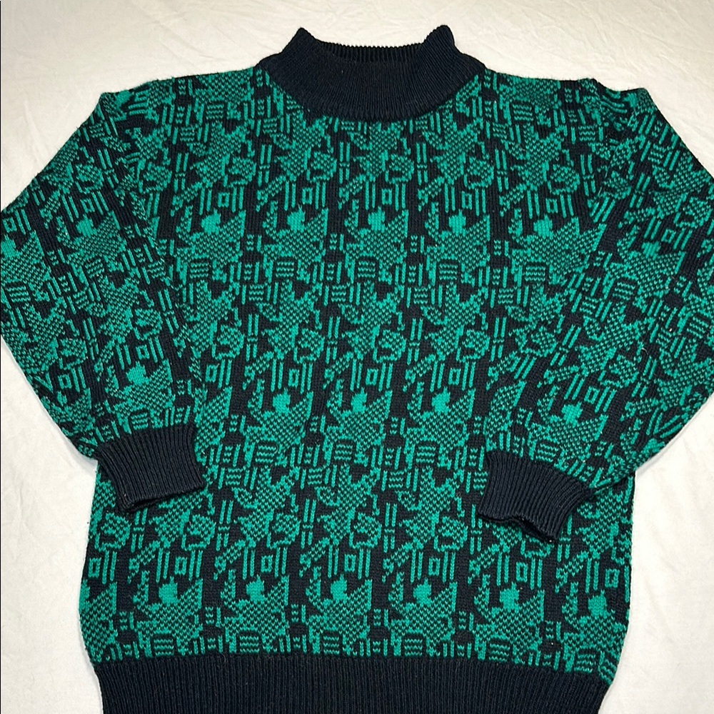 Vintage 80s 90s Sweater Size Med Green & Black uglysweater Cottagecore